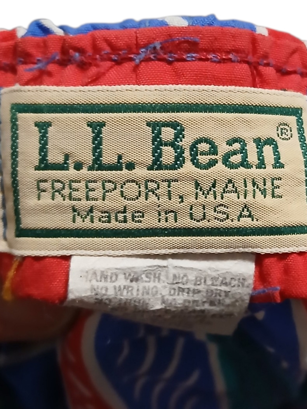 L.L. Bean Women's Vintage Multicolored Geometric Stripe Shorts, Size Large - Picture 4 of 5